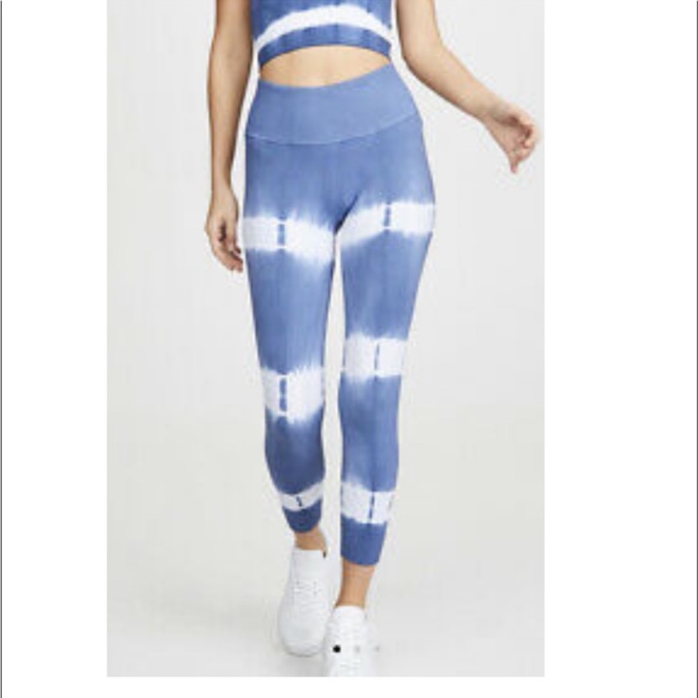 Phat Buddha Blue Tie Dye Seamless‎ Mid Rise 7/8 Leggings sz XS/S